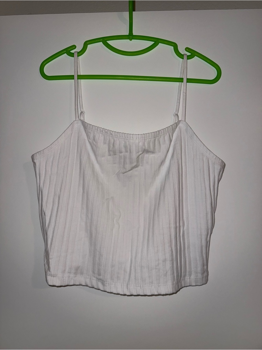 Universal Thread White Ribbed Spaghetti Strap Crop Camisole